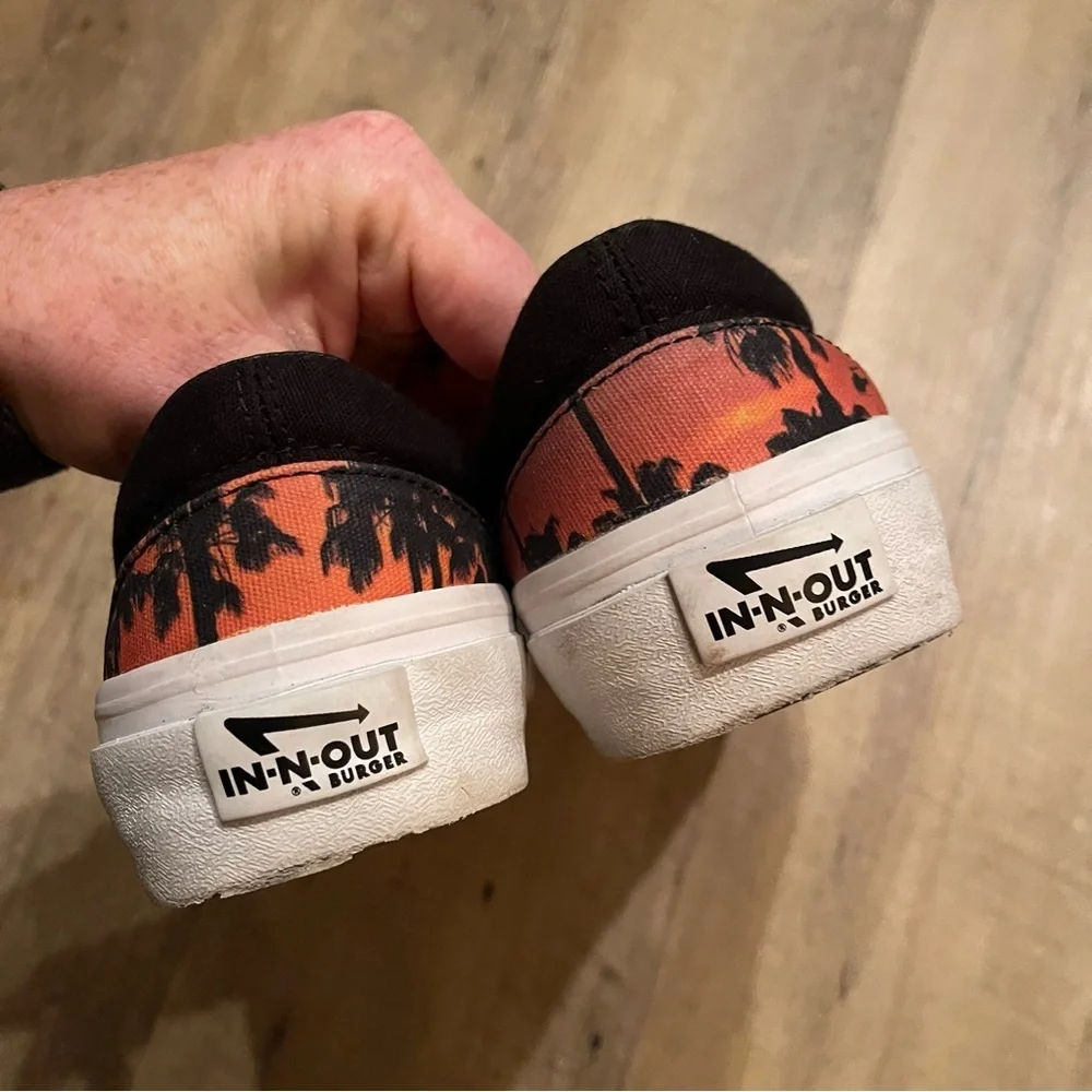 In-N-Out Burger Collection California Dreaming Slip On Shoes - Picture 3 of 10